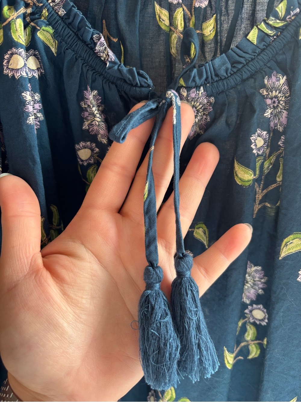 EUC Old Navy Flutter-Sleeve Tassel-Tie Top | Floral Peasant Blouse | Women’s XXL - Picture 5 of 16